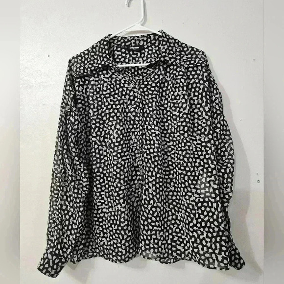 Sinequanon sheer button blouse! - Picture 1 of 7